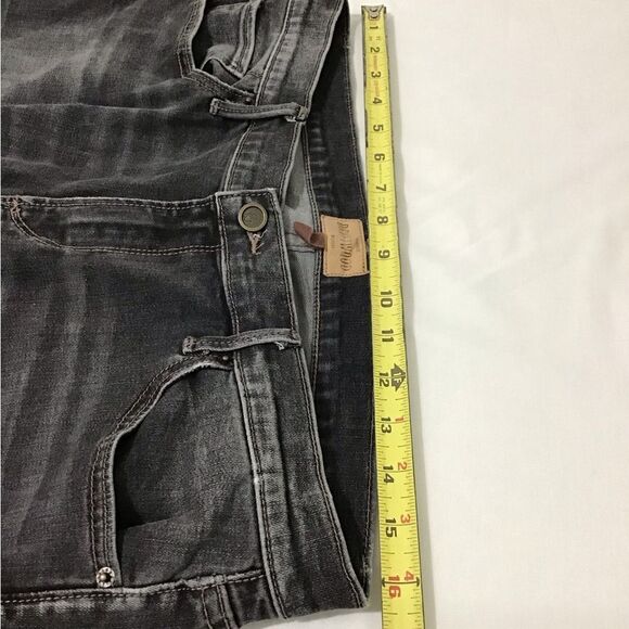 DRIFTWOOD Eva Noir Flare Jeans
Women's Black Flared Jeans - Picture 9 of 12